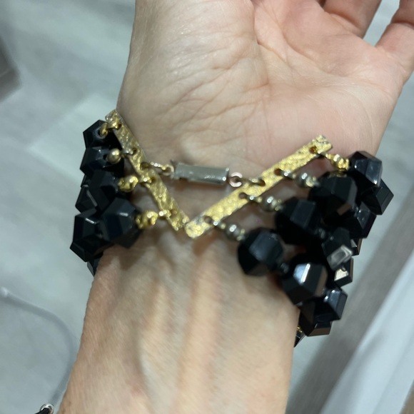 Black bracelet it’s used in good condition - Picture 4 of 5